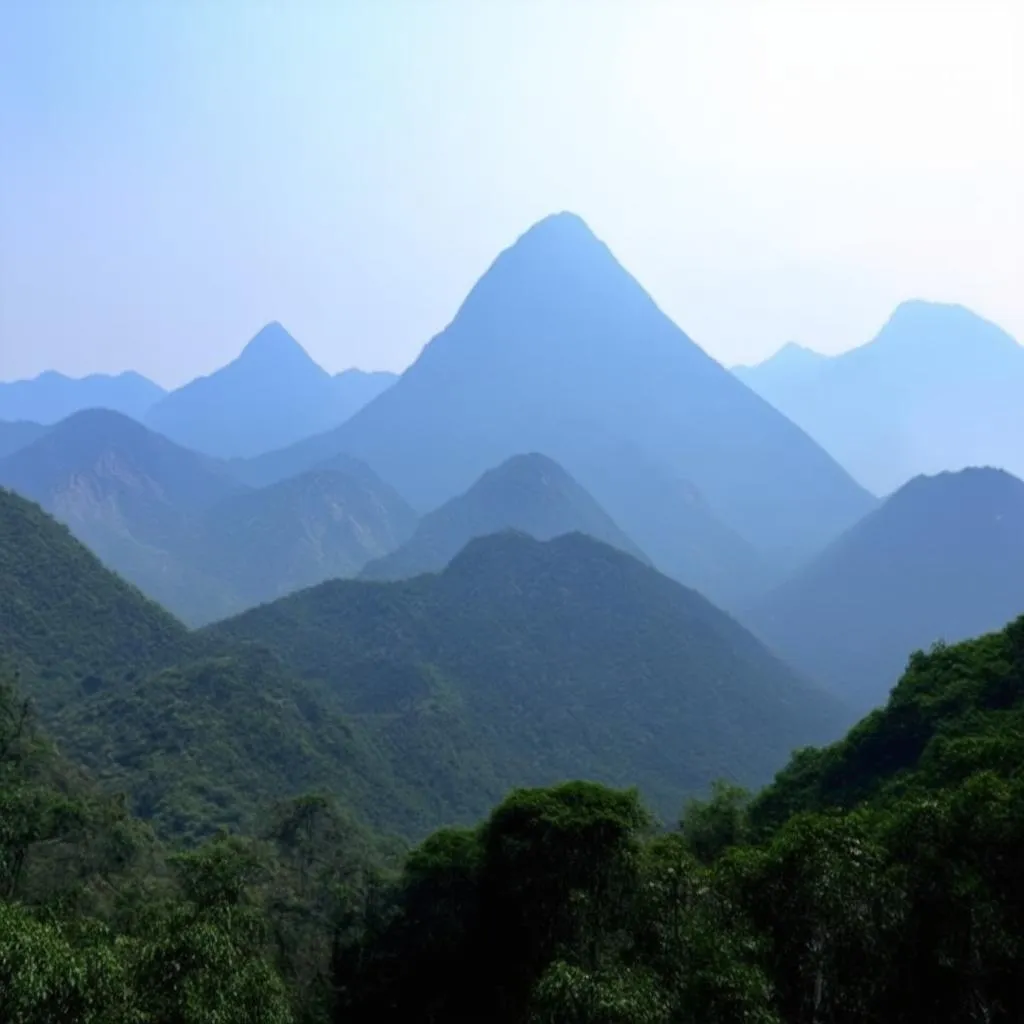 Dongxing Mountain Range