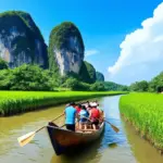 Boat tour through Trang An