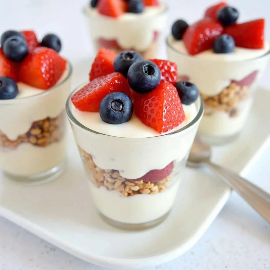 Fruity Yogurt Parfaits: Delicious and Easy Breakfast Options for Toddlers